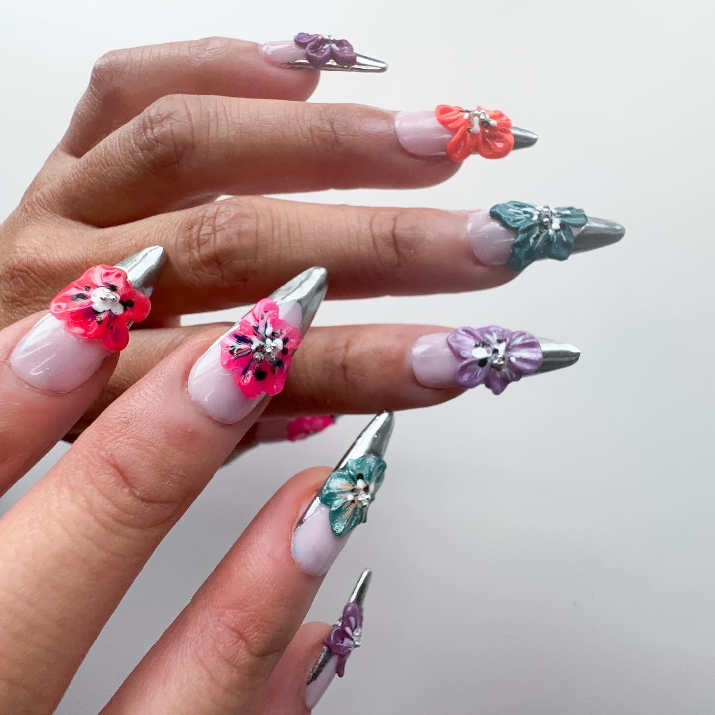 3D Chrome French Tip Flowers